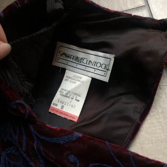 Vintage Scott McClintock puff sleeve velvet gown in navy and burgundy. Size 8 - Picture 11 of 11